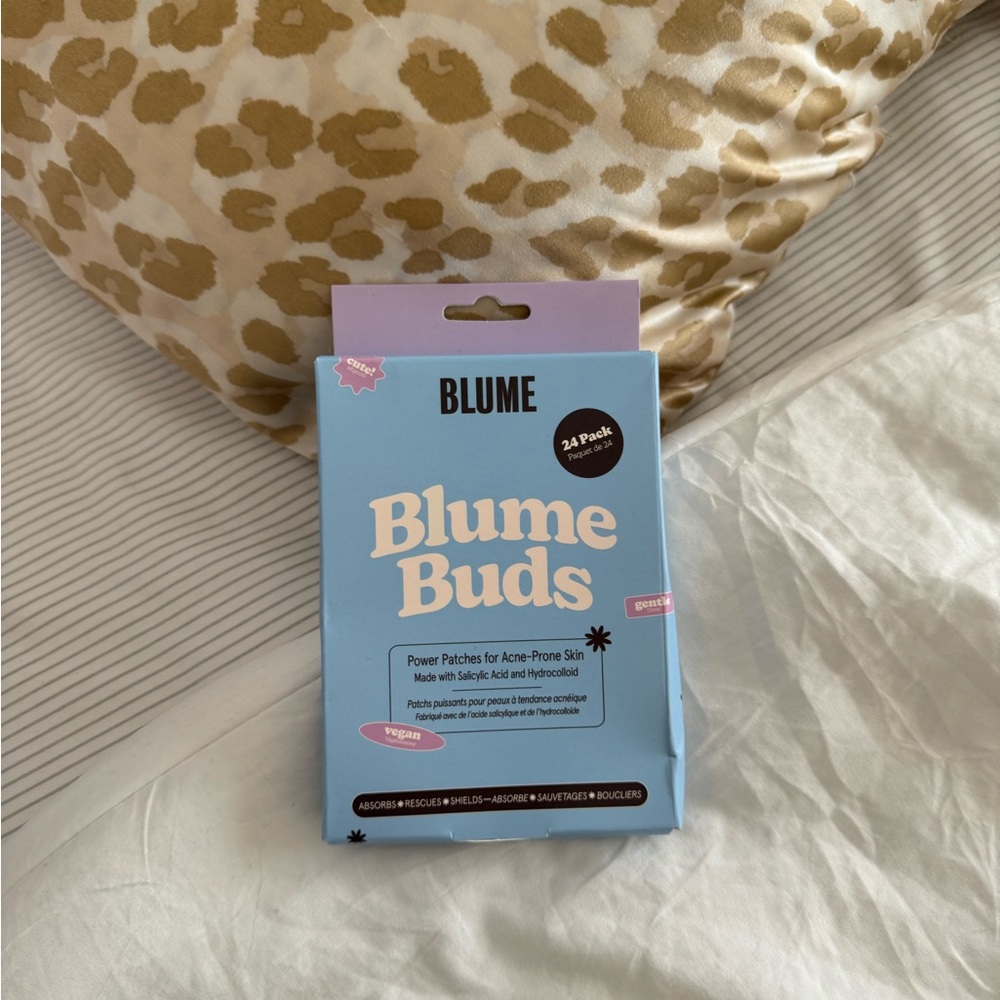 Blume buds acne patches